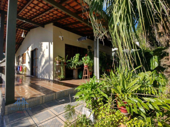 Imagem Casa com 4 Quartos à Venda, 186 m² em Sambaqui - Florianópolis