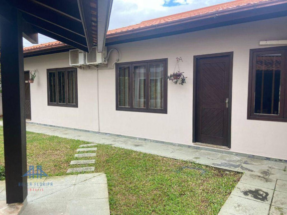 Imagem Casa com 4 Quartos à Venda, 239 m² em Itacorubi - Florianópolis