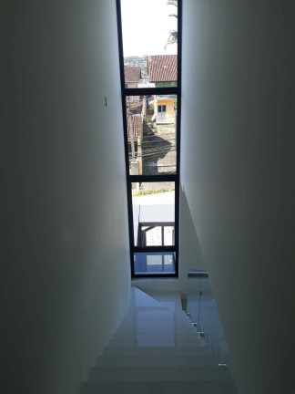 Imagem Casa com 3 Quartos à Venda, 169 m² em Floresta - Joinville