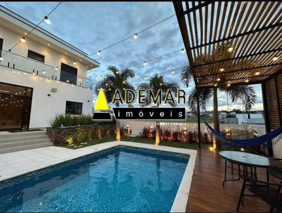 Imagem Casa com 4 Quartos à Venda, em Paranapanema Imagem Casa com 4 Quartos à Venda, em Paranapanema