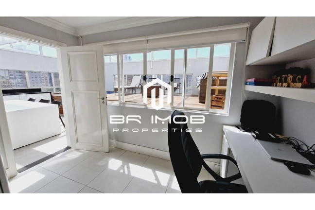 Imagem Imóvel com 4 Quartos à Venda, 244 m² em Vila Andrade - São Paulo Imagem Imóvel com 4 Quartos à Venda, 244 m² em Vila Andrade - São Paulo