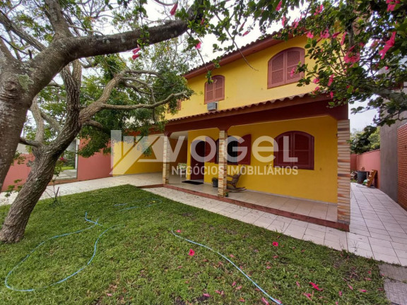 Casa com 5 Quartos à Venda,  em Nova Tramandaí - Tramandai