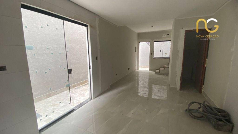 Imagem Casa com 2 Quartos à Venda, 72 m² em Vila Guilhermina - Praia Grande Imagem Casa com 2 Quartos à Venda, 72 m² em Vila Guilhermina - Praia Grande