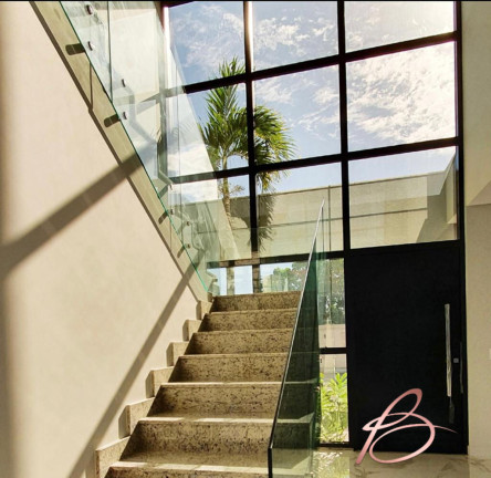 Imagem Casa com 4 Quartos à Venda, 250 m² em Barra - Balneário Camboriú Imagem Casa com 4 Quartos à Venda, 250 m² em Barra - Balneário Camboriú