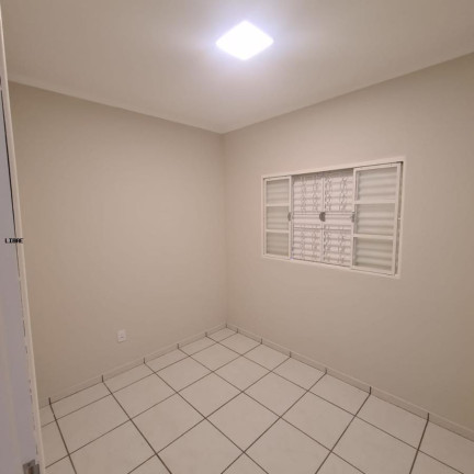 Imagem Casa com 2 Quartos à Venda, 100 m² em Jardim Cambuí - Botucatu