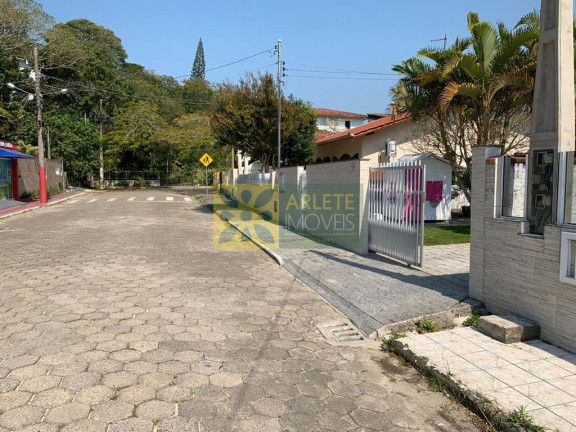 Imagem Casa com 5 Quartos à Venda, 165 m² em Centro - Porto Belo Imagem Casa com 5 Quartos à Venda, 165 m² em Centro - Porto Belo
