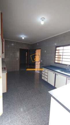 Imagem Casa com 3 Quartos para Alugar, em Centro - Itu Imagem Casa com 3 Quartos para Alugar, em Centro - Itu