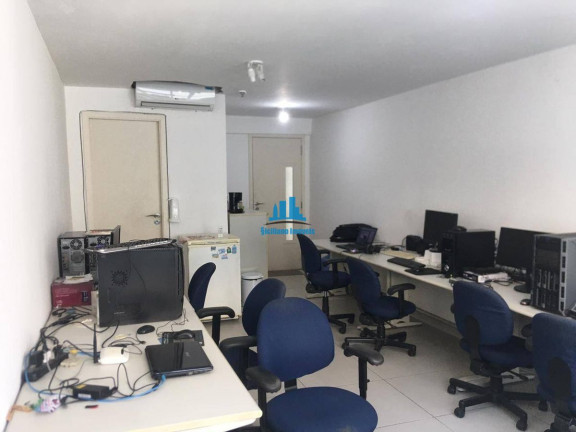 Sala Comercial à Venda, 25 m² em Centro - Niterói