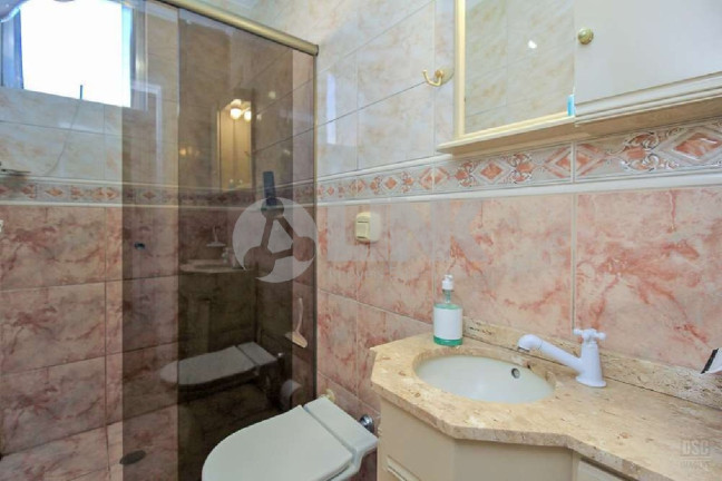 Imagem Imóvel com 2 Quartos à Venda, 92 m² em Azenha - Porto Alegre Imagem Imóvel com 2 Quartos à Venda, 92 m² em Azenha - Porto Alegre