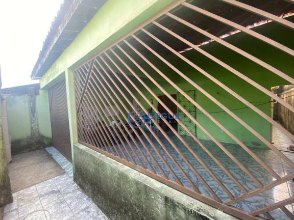 Casa com 3 Quartos à Venda, 140 m² em Itaperi - Fortaleza