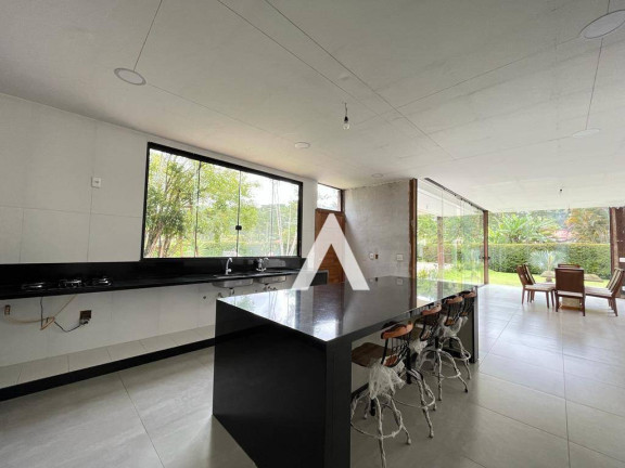 Imagem Casa com 3 Quartos à Venda, 380 m² em Albuquerque - Teresópolis Imagem Casa com 3 Quartos à Venda, 380 m² em Albuquerque - Teresópolis