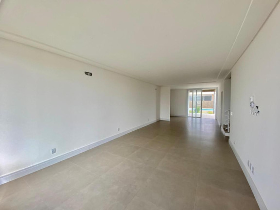 Imagem Casa com 4 Quartos à Venda, 199 m² em Araçá - Capao Da Canoa Imagem Casa com 4 Quartos à Venda, 199 m² em Araçá - Capao Da Canoa