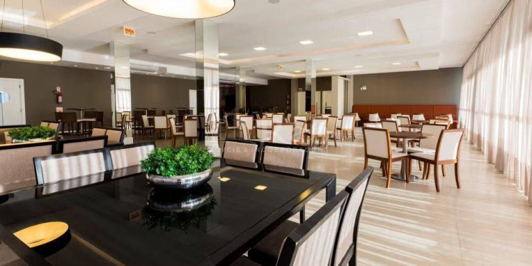 Imagem Apartamento com 3 Quartos à Venda, 245 m² em Santa Regina - Camboriú