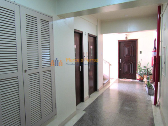 Imagem Apartamento com 3 Quartos à Venda, em Centro Histórico - Porto Alegre Imagem Apartamento com 3 Quartos à Venda, em Centro Histórico - Porto Alegre