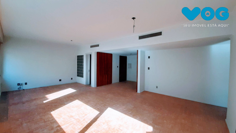 Imagem Imóvel com 4 Quartos à Venda, 179 m² em Moinhos De Vento - Porto Alegre Imagem Imóvel com 4 Quartos à Venda, 179 m² em Moinhos De Vento - Porto Alegre