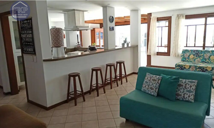 Imagem Casa com 4 Quartos à Venda, 254 m² em Ingleses Do Rio Vermelho - Florianópolis