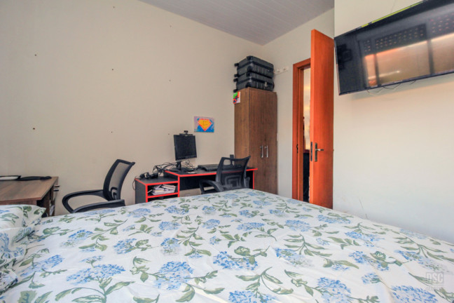 Imagem Casa com 2 Quartos à Venda, 46 m² em Hípica - Porto Alegre Imagem Casa com 2 Quartos à Venda, 46 m² em Hípica - Porto Alegre