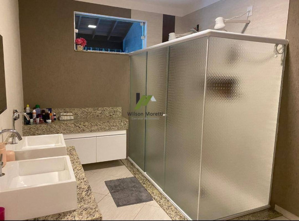 Imagem Casa com 3 Quartos à Venda, 210 m²