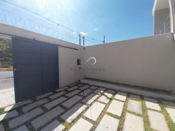 Imagem Casa com 3 Quartos à Venda, 180 m² em Novo Centro - Santa Luzia Imagem Casa com 3 Quartos à Venda, 180 m² em Novo Centro - Santa Luzia