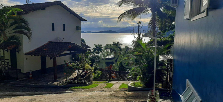 Imagem Casa com 5 Quartos à Venda, 200 m² em Vila Velha - Angra Dos Reis