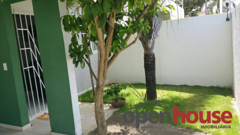 Imagem Casa com 4 Quartos à Venda, 210 m² em Ponta Negra - Natal