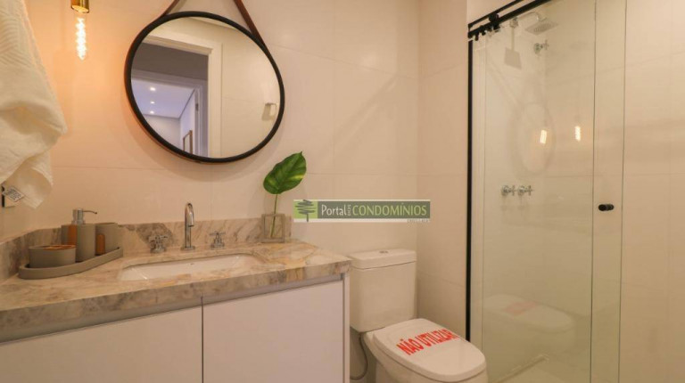 Imagem Apartamento com 2 Quartos à Venda, 72 m² em Cabral - Curitiba Imagem Apartamento com 2 Quartos à Venda, 72 m² em Cabral - Curitiba