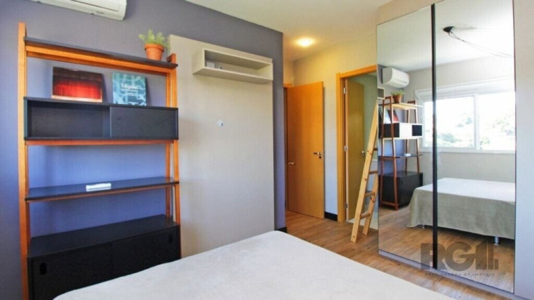 Imagem Imóvel com 2 Quartos à Venda, em Teresópolis - Porto Alegre Imagem Imóvel com 2 Quartos à Venda, em Teresópolis - Porto Alegre