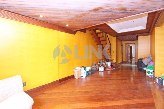 Imagem Imóvel com 3 Quartos à Venda, 269 m² em Bela Vista - Porto Alegre