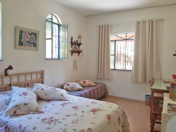 Imagem Casa com 3 Quartos à Venda, 210 m² em Vargem Grande - Teresópolis