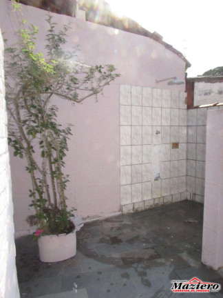 Imagem Casa com 1 Quarto para Temporada, 100 m² em Centro - Ubatuba Imagem Casa com 1 Quarto para Temporada, 100 m² em Centro - Ubatuba