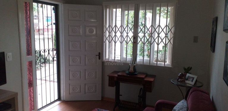 Imagem Casa com 4 Quartos à Venda, 220 m² em Nonoai - Santa Maria Imagem Casa com 4 Quartos à Venda, 220 m² em Nonoai - Santa Maria