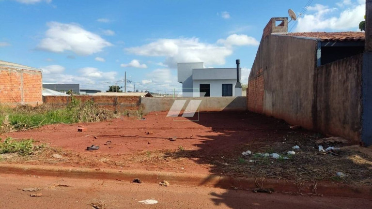 Casa à Venda,  em Interlagos - Cascavel