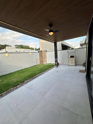Imagem Casa com 4 Quartos à Venda, 212 m² em Centro - Jacareí Imagem Casa com 4 Quartos à Venda, 212 m² em Centro - Jacareí