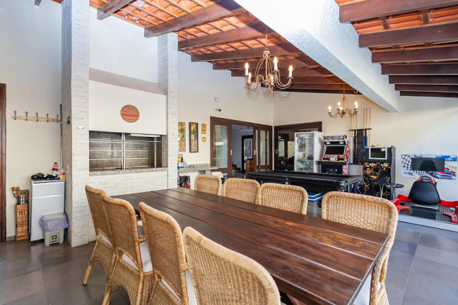 Imagem Casa com 4 Quartos à Venda, 343 m² em Ahú - Curitiba