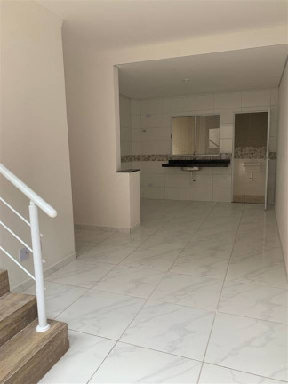 Imagem Sobrado com 2 Quartos à Venda, 60 m² em Nova Mirim - Praia Grande Imagem Sobrado com 2 Quartos à Venda, 60 m² em Nova Mirim - Praia Grande