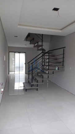 Sobrado com 2 Quartos à Venda, 70 m² em Santa Catarina - Joinville