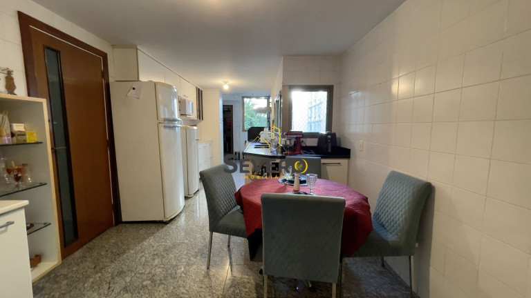 Imagem Apartamento com 4 Quartos à Venda, 190 m² em Icaraí - Niterói Imagem Apartamento com 4 Quartos à Venda, 190 m² em Icaraí - Niterói
