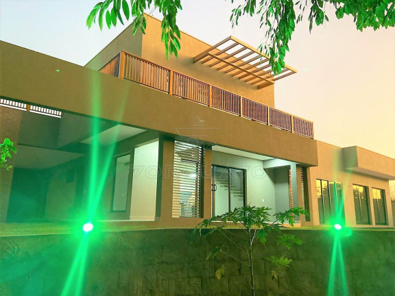 Imagem Casa à Venda, 263 m² em Recanto Dos Pássaros - Engenheiro Coelho Imagem Casa à Venda, 263 m² em Recanto Dos Pássaros - Engenheiro Coelho