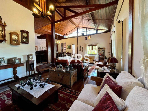 Imagem Casa com 4 Quartos à Venda, 330 m² em Albuquerque - Teresópolis Imagem Casa com 4 Quartos à Venda, 330 m² em Albuquerque - Teresópolis