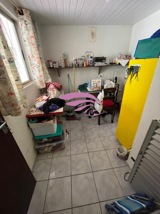 Imagem Casa com 3 Quartos à Venda, 68 m² em Alto Boqueirão - Curitiba Imagem Casa com 3 Quartos à Venda, 68 m² em Alto Boqueirão - Curitiba