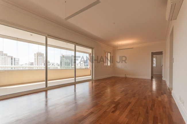 Imagem Imóvel com 3 Quartos à Venda, 151 m² em Itaim Bibi - São Paulo