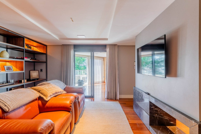 Imagem Apartamento com 4 Quartos à Venda, 405 m² em Moinhos De Vento - Porto Alegre