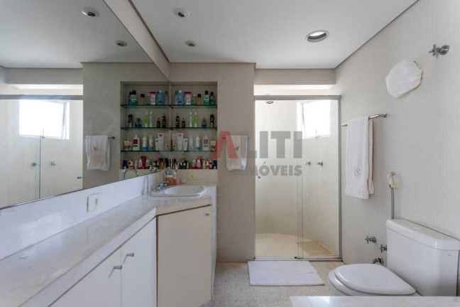 Imagem Apartamento com 2 Quartos à Venda, 193 m² em Pinheiros - São Paulo Imagem Apartamento com 2 Quartos à Venda, 193 m² em Pinheiros - São Paulo