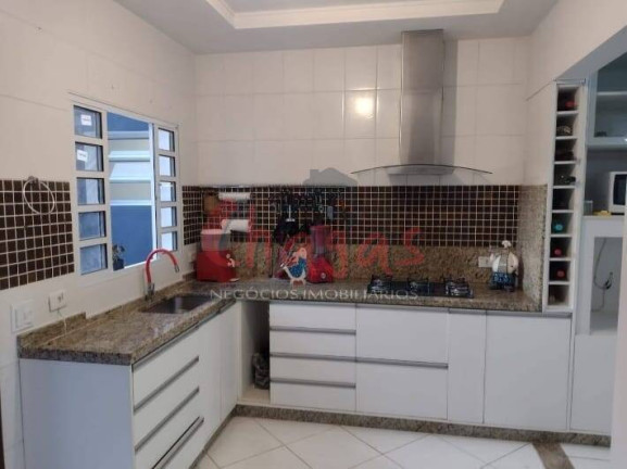 Imagem Casa com 3 Quartos à Venda, 280 m² em Indaiá - Caraguatatuba Imagem Casa com 3 Quartos à Venda, 280 m² em Indaiá - Caraguatatuba