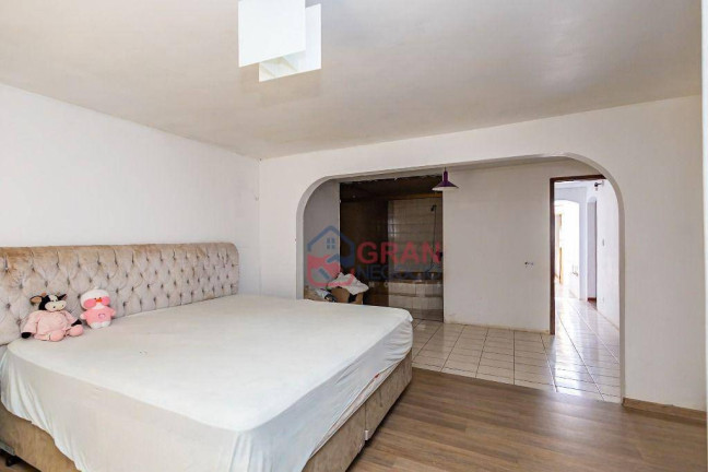 Imagem Casa com 4 Quartos para Alugar, 520 m² em Santa Felicidade - Curitiba Imagem Casa com 4 Quartos para Alugar, 520 m² em Santa Felicidade - Curitiba