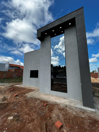 Casa à Venda,  em Tangará Da Serra