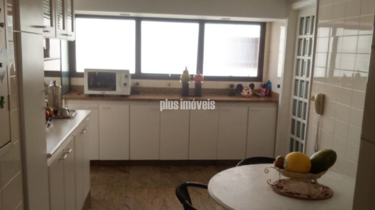 Imagem Apartamento com 3 Quartos à Venda, 182 m² em Campo Belo - São Paulo
