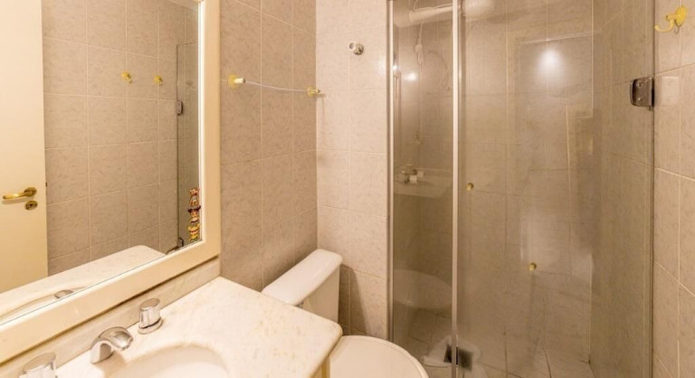 Imagem Apartamento com 3 Quartos à Venda, 105 m² em Petrópolis - Porto Alegre Imagem Apartamento com 3 Quartos à Venda, 105 m² em Petrópolis - Porto Alegre