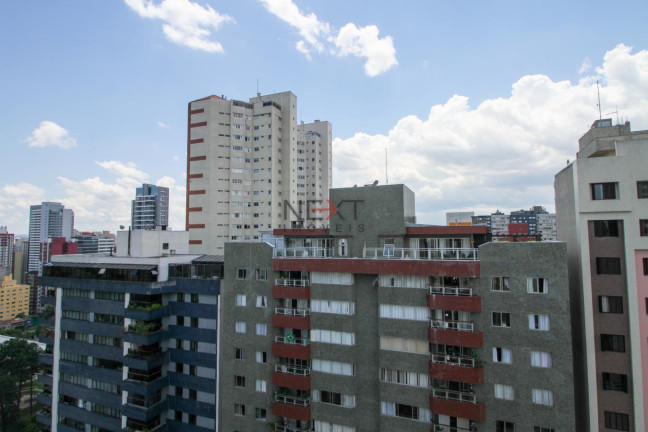 Imagem Apartamento com 3 Quartos à Venda, 197 m² em Centro - Curitiba