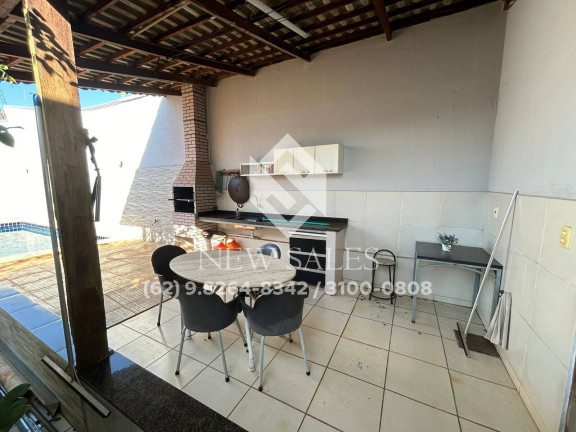 Imagem Casa com 4 Quartos à Venda, 280 m² em Jardim Petrópolis - Goiânia Imagem Casa com 4 Quartos à Venda, 280 m² em Jardim Petrópolis - Goiânia